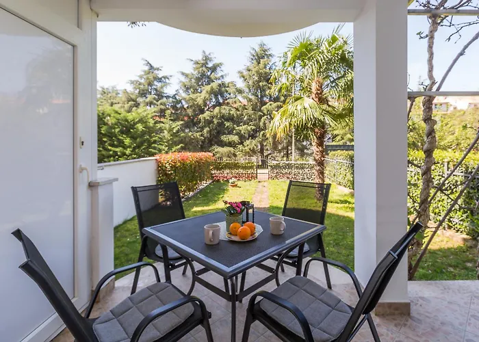 アパート Mima ポレッチ